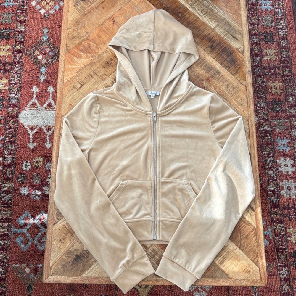 🧸🤎NWOT Velour Zip-Up Hoodie Sz L🤎🧸 - Picture 2 of 4